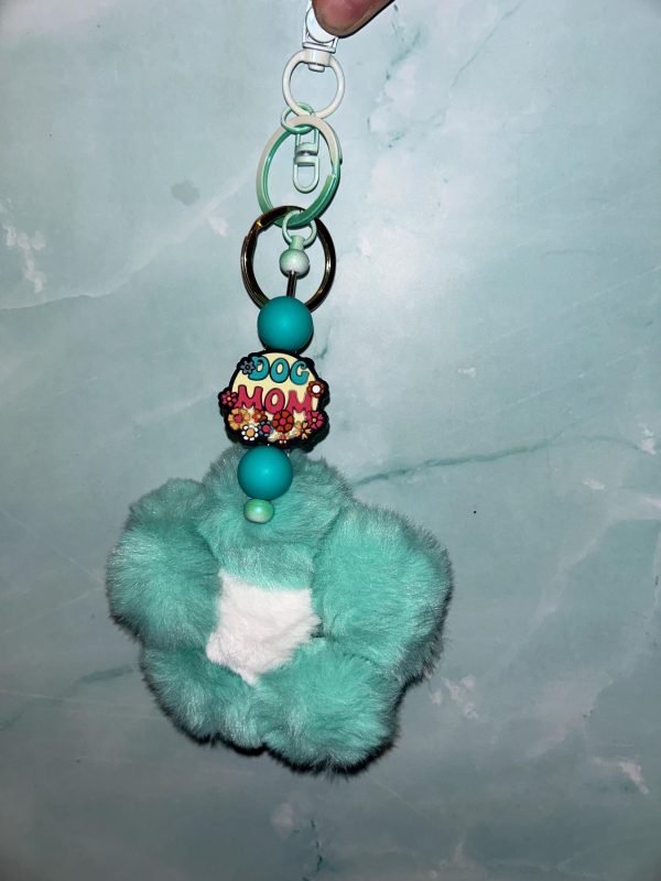 dog mom flower keychain