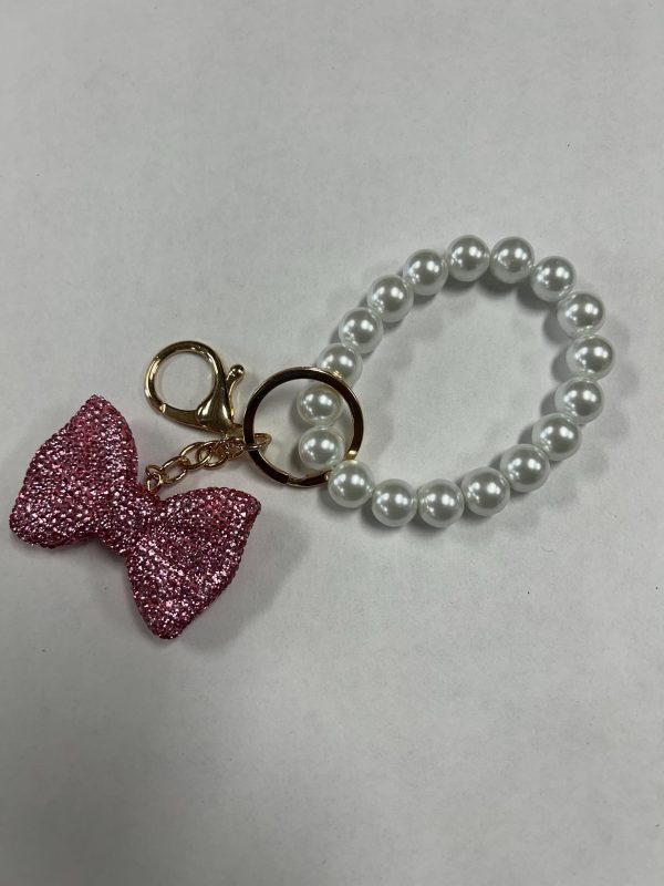 pearl wristlet